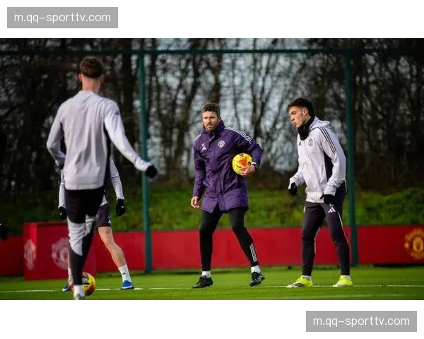 曼联新援集体闪光验证引援策略 卡里克战术体系获人员支撑